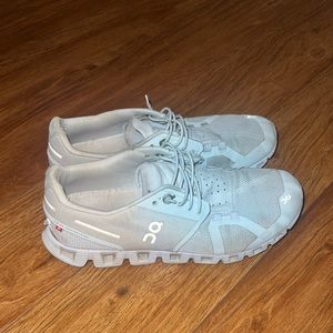 OnCloud sneakers
